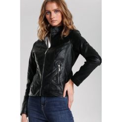 Czarna Ramoneska Chantel. Czarne kurtki damskie Renee, s, bez wzorów, rockowe, długie, bez kaptura. Za 169,99 zł.