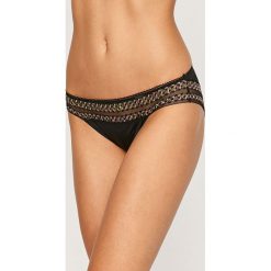 Calvin Klein Underwear - Figi. Różowe majtki damskie Calvin Klein Underwear, s, w koronkowe wzory, z elastanu. Za 119,90 zł.
