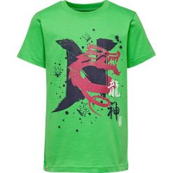 Koszulka "CM-50103" w kolorze zielonym. Zielone t-shirty chłopięce LEGO Wear, z nadrukiem, z bawełny, bez rękawów. W wyprzedaży za 29,95 zł.