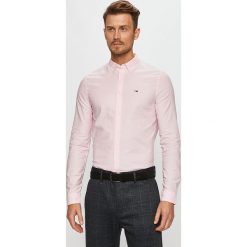 Tommy Jeans - Koszula. Różowe koszule męskie Tommy Jeans, s, bez wzorów, z elastanu, casualowe, button down, z długim rękawem. Za 299,90 zł.