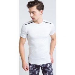 Koszulka treningowa męska TSMF208 - biały. Białe t-shirty męskie marki 4f, m, z poliesteru. W wyprzedaży za 59,99 zł.