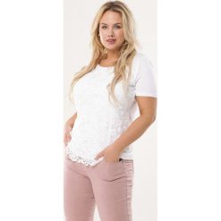Biała Bluzka Restraint. Białe bluzki damskie Born2be, xl, bez wzorów, z okrągłym kołnierzem, z krótkim rękawem. Za 49,99 zł.