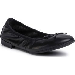 Baleriny TAMARIS - 1-22116-24 Black 900. Czarne baleriny damskie Tamaris, bez wzorów, ze skóry ekologicznej, bez obcasa. Za 199,00 zł.