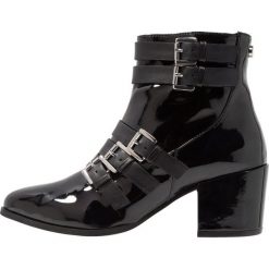 Steve Madden FIBBIE Ankle boot black. Czarne botki damskie na zamek Steve Madden, z materiału. Za 629,00 zł.
