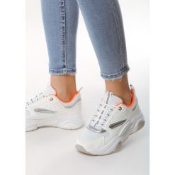 Białe Sneakersy Norman. Białe sneakersy damskie Born2be, z materiału. Za 99,99 zł.