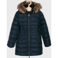 Tommy Hilfiger - Kurtka dziecięca 128-176 cm. Niebieskie kurtki dziewczęce TOMMY HILFIGER, bez wzorów, z elastanu, długie, z kapturem. W wyprzedaży za 639,90 zł.
