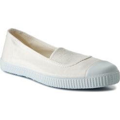 Tenisówki BIG STAR - Y273010 White. Białe półbuty damskie marki BIG STAR, na co dzień, bez wzorów, z gumy, retro, bez obcasa, na płaskiej podeszwie, bez zapięcia. Za 129,00 zł.