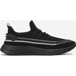 Czarno-Szare Buty Sportowe Fire And Ice. Czarne buty sportowe męskie Born2be, bez zapięcia. Za 99,99 zł.