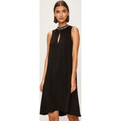 Twinset - Sukienka. Czarne sukienki damskie Twinset, na co dzień, s, bez wzorów, z elastanu, casualowe, z okrągłym kołnierzem, bez rękawów, mini, rozkloszowane. Za 889,90 zł.
