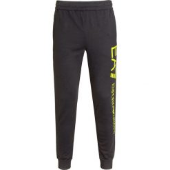 Spodnie dresowe EA7 EMPORIO ARMANI Szary. Szare spodnie męskie marki EA7 Emporio Armani, z nadrukiem, z bawełny. Za 440,00 zł.