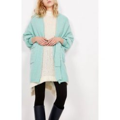 Kardigan "Hanapark" w kolorze turkusowym. Niebieskie kardigany damskie American Vintage, w paski, z wełny. W wyprzedaży za 343,95 zł.