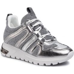 Sneakersy DKNY - Lace Up Sneake K4912347 Silver/Sil. Szare półbuty damskie DKNY, na co dzień, bez wzorów, ze skóry ekologicznej, bez obcasa, na płaskiej podeszwie, bez zapięcia. W wyprzedaży za 539,00 zł.