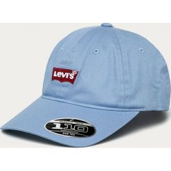 Levi's - Czapka. Niebieskie czapki damskie Levi's®, z aplikacjami, z elastanu. Za 119,90 zł.