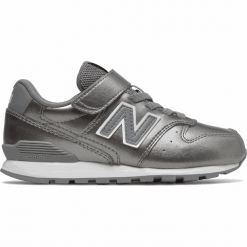 New Balance YV996GA. Buciki niemowlęce New Balance, z materiału, na sznurówki. W wyprzedaży za 129,99 zł.