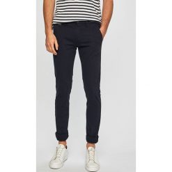 Guess Jeans - Spodnie. Niebieskie spodnie męskie Guess Jeans, na co dzień, m, z aplikacjami, z elastanu, casualowe. Za 369,90 zł.