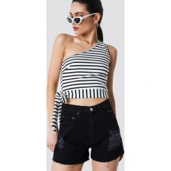 Szorty damskie: NA-KD Trend Szorty jeansowe z wysokim stanem i rozdarciami – Black