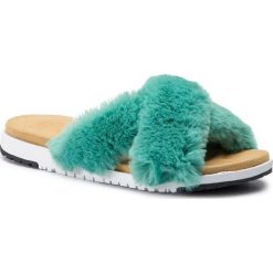 Klapki EMU AUSTRALIA - Mareeba Teens T11800 Sea Green. Zielone klapki damskie EMU Australia, bez wzorów, z wełny, bez obcasa. W wyprzedaży za 169,00 zł.