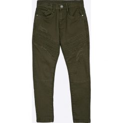 Blukids - Spodnie dziecięce 134-164 cm. Zielone spodnie chłopięce Blukids, bez wzorów, z elastanu, casualowe. W wyprzedaży za 69,90 zł.