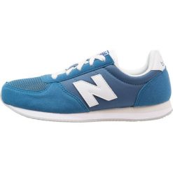 New Balance KL220 Tenisówki i Trampki blue. Szare trampki chłopięce marki New Balance, na lato, z materiału. Za 249,00 zł.