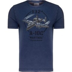 T-shirt AERONAUTICA MILITARE. Brązowe t-shirty męskie Aeronautica Militare, l, z nadrukiem, z bawełny, z włoskim kołnierzykiem. Za 300,00 zł.