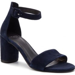 Sandały VAGABOND - Penny 4738-040-64 Dk Blue. Klapki damskie Vagabond. W wyprzedaży za 299,00 zł.