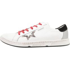 Trampki damskie slip on: Pataugas JOLD Tenisówki i Trampki white