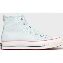 Converse - Trampki. Niebieskie trampki i tenisówki damskie Converse, bez wzorów, ze skóry, na sznurówki. W wyprzedaży za 339,90 zł.