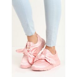 Różowe Buty Sportowe Pinky Winky. Różowe buty sportowe damskie Born2be, z satyny, sportowe. Za 59,99 zł.