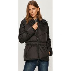 Armani Exchange - Kurtka. Czerwone kurtki damskie Armani Exchange, s, bez wzorów, z poliesteru, krótkie. Za 1069,00 zł.
