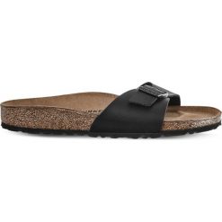 Birkenstock czarne Madrid 793. Czarne klapki damskie Birkenstock, w paski, ze skóry, na wysokim obcasie. W wyprzedaży za 219,00 zł.