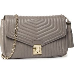 Torebka MARCIANO GUESS - 0GG9059302Z G9H2. Szare listonoszki damskie MARCIANO GUESS, na co dzień, z aplikacjami, ze skóry, eleganckie, na ramię, bez dodatków. Za 929,00 zł.