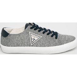 Guess Jeans - Tenisówki dziecięce. Szare trampki chłopięce Guess Jeans, z aplikacjami, z jeansu, z okrągłym noskiem, na sznurówki. Za 259,90 zł.