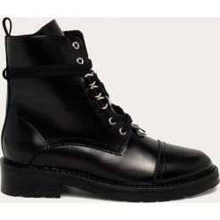 AllSaints - Workery skórzane Lira. Czarne workery damskie AllSaints, ze skóry, z okrągłym noskiem, bez obcasa, na obcasie, na sznurówki. Za 1199,00 zł.