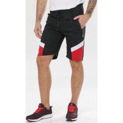 Czarne Szorty Metigoria. Czarne spodenki i szorty męskie Born2be, xxl, bez wzorów. W wyprzedaży za 29,99 zł.