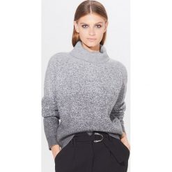 Sweter z efektem ombre - Szary. Szare swetry damskie Mohito, xl, bez wzorów, bez rękawów, bez kaptura. W wyprzedaży za 59,99 zł.
