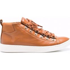 Gino Rossi - Botki. Pomarańczowe buty zimowe damskie Gino Rossi, z materiału, z okrągłym noskiem, na sznurówki. W wyprzedaży za 249,90 zł.