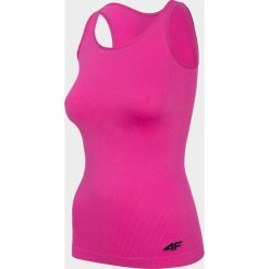 Top damski TSD301 - fuksja. Czerwone topy damskie 4f, bez wzorów, z dzianiny, bez kołnierzyka. Za 39,99 zł.