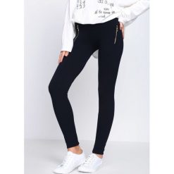 Granatowe Legginsy Con Jugate. Niebieskie legginsy damskie Born2be, uniwersalny, bez wzorów. Za 19,99 zł.