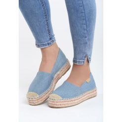 Jasnoniebieskie Espadryle Sand Castle. Różowe espadryle damskie Born2be, bez wzorów, z denimu, bez obcasa, na płaskiej podeszwie. Za 34,99 zł.