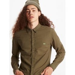 Levi's® Slim Fit Long Koszula Zielony. Zielone koszule męskie s, bez wzorów, z bawełny, bez kołnierzyka, z długim rękawem. Za 257,95 zł.