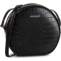 Torebka MONNARI - BAG9350-020 Black. Czarne listonoszki damskie Monnari, bez wzorów, ze skóry ekologicznej, klasyczne, bez dodatków. W wyprzedaży za 119,00 zł.