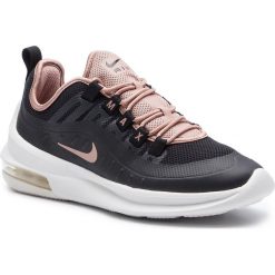 Buty NIKE - Air Max Axis AA2168 009 Black/Rose Gold/Sail. Różowe buty sportowe damskie Nike, bez wzorów, z tworzywa sztucznego, bez obcasa, na płaskiej podeszwie, bez zapięcia. Za 469,00 zł.