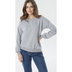 Ciemnoszara Bluza Rachael. Szare bluzy damskie Born2be, xl, bez wzorów, z dzianiny, z długim rękawem, długie, bez kaptura. Za 69,99 zł.