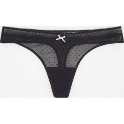 Stringi z koronka - Czarny. Czarne stringi damskie Reserved, xl, w koronkowe wzory, z koronki. Za 24,99 zł.