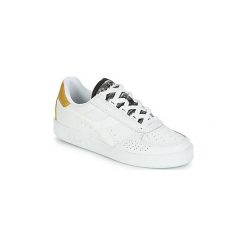 Buty Diadora B.ELITE WN. Białe trampki i tenisówki damskie Diadora, bez wzorów, bez zapięcia. Za 239,40 zł.