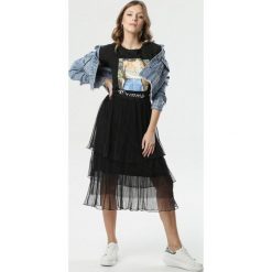 Czarna Spódnica Menolorice. Czarne spódniczki damskie Born2be, s, bez wzorów, midi, asymetryczne. Za 109,99 zł.