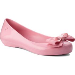 Baleriny ZAXY - Bow IV Fem 82530 Pink 01358 BB285005 02064. Różowe baleriny damskie Zaxy, bez wzorów, z tworzywa sztucznego, klasyczne, bez obcasa. W wyprzedaży za 149,00 zł.