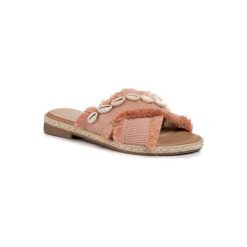 DeeZee WS2407-01 Różowy. Różowe klapki damskie DeeZee, bez wzorów, z materiału, bez obcasa. Za 69,99 zł.