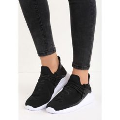 Czarne Buty Sportowe Entien. Czarne buty sportowe damskie marki Born2be, z haftami. Za 79,99 zł.