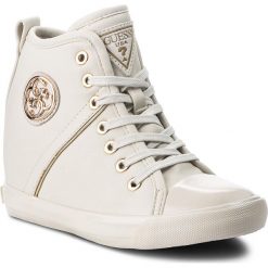 Sneakersy GUESS - FLJLY3 ELE12 WHITE. Białe sneakersy damskie marki Guess, z materiału. W wyprzedaży za 369,00 zł.